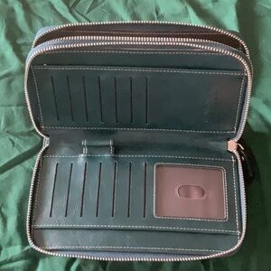 Wristlet wallet new